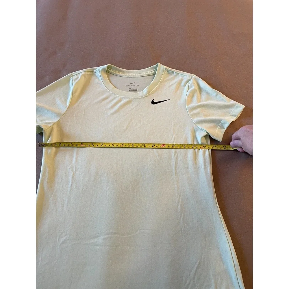 Nike Shirt Kids Size Small Yellow Dri-FIT Athletics Sports Basketball Soccer
